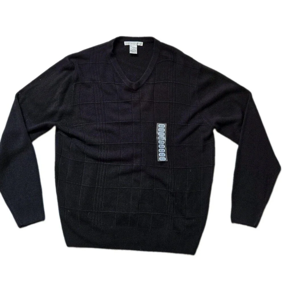 NWT Geoffrey Beene Mens Black V Neck Windowpane Textured Knit Sweater Size M